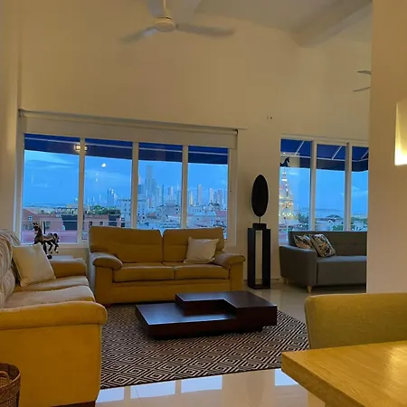 Hermosos Apartamentos En La Ciudad Vieja